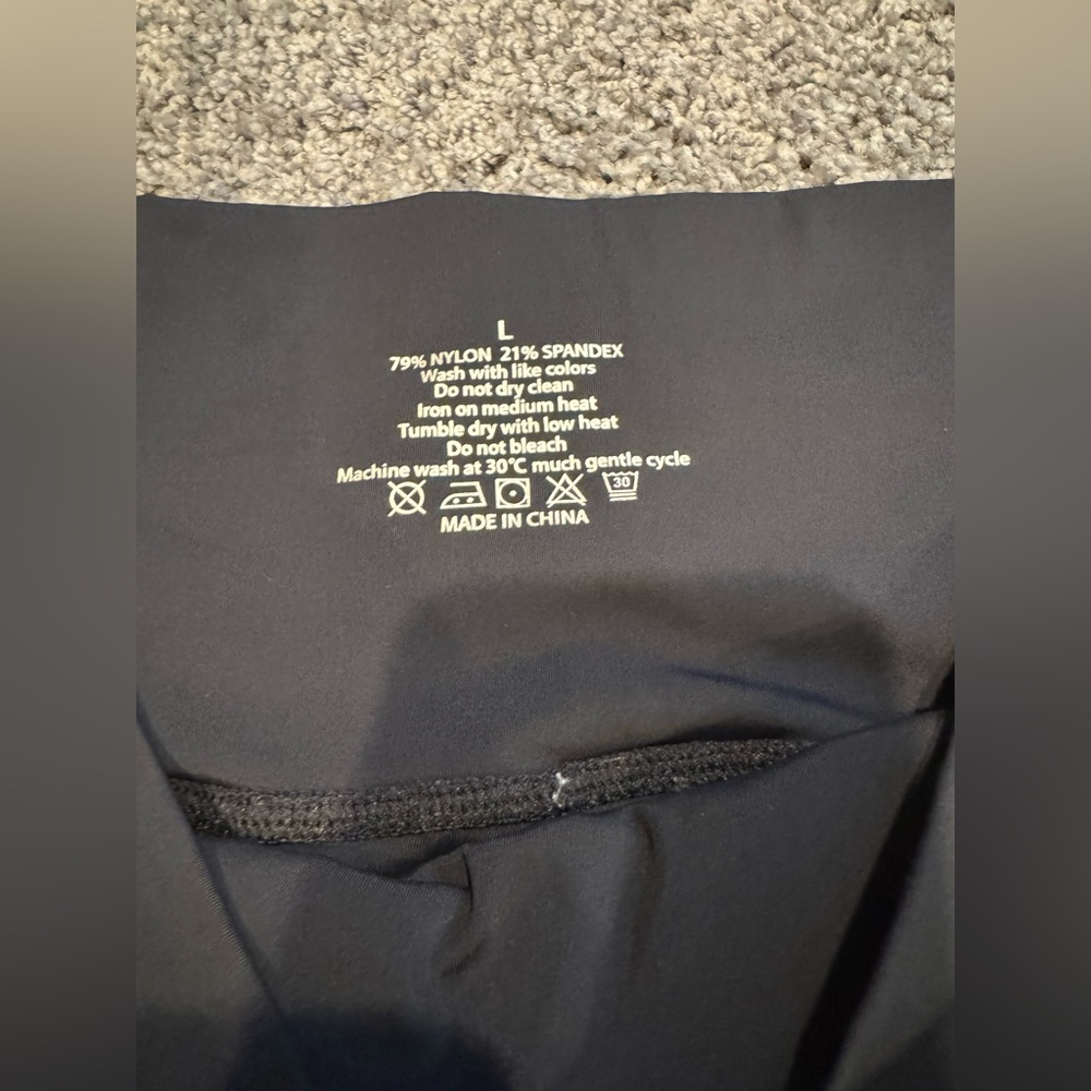 NWOT Athletic Shorts for Women High Waisted Workout Running Shorts Size Large - Picture 7 of 7